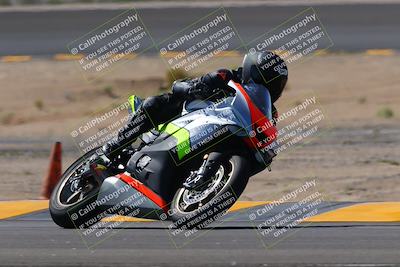 media/Oct-08-2022-SoCal Trackdays (Sat) [[1fc3beec89]]/Turn 14 (1050am)/